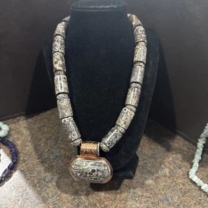 Grueso DTR Barril Cuentas Leopardo Jaspe Distintivo Collar con Colgante de Cobre (v) - Imagen 1 de 10