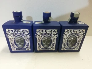 BOTTIGLIA VUOTA DI GIN AMUERTE BLU IN OTTIME CONDIZIONI - Foto 1 di 1