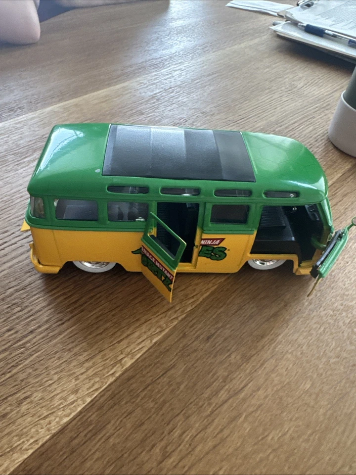 Nickelodeon 1962 VW Volkswagen Bus Diecast Model Toy Car Van 1 24 - Image 1 of 4