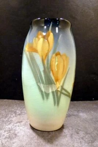 Rookwood Iris Glaze, Crocus, Sarah Coyne, 7 1/2", 1906, 917 C - COMO NUEVO - Imagen 1 de 8