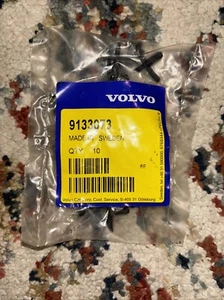 Multi Purpose Retainer 9133073 Volvo V70 S60 XC70 S80 940 850 740 S70 FWD NOS - Picture 1 of 2