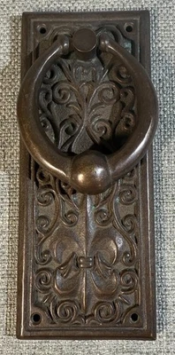Solid Brass Doorknocker Fleur De Lis Heavy Duty Antique Style SPI - Excellent - Image 1 of 4