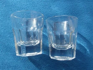 Set of 2 Heavy Bottomed Shot Glasses - Picture 1 of 13