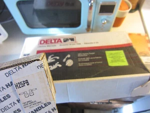 Delta, Lavatory, Faucet, 3543PBLHP w/ Handles, Shower Head - Picture 1 of 24