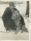 Photo de presse 1926 Clara Enebruske de Cambridge MA avec concours canin des années 1920 Scamp