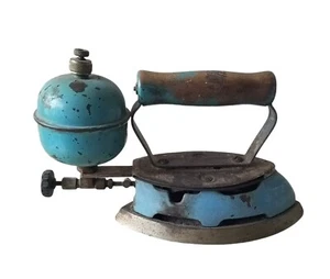Vintage Coleman Cool Blue Model 4A Instant-Lite Sad Iron - Picture 1 of 9