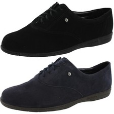 easy spirit motion flats