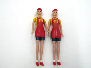 2001 McDoald's Fun Time Barbie Happy Meal Spielzeug 2 Puppen - Bild 1 von 4