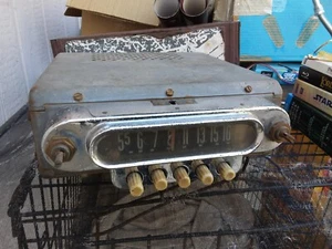 Radio OBF Ford "FoMoCo" 1949 de colección pieza automotriz stock coleccionar electrónica - Imagen 1 de 7