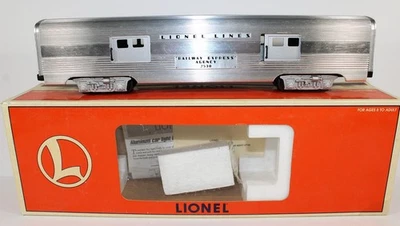 Lionel 2530 Railway Express Agency Baggage Car Original box, papers & packing. - Image 1 of 3