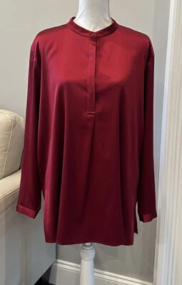 Nuevo con etiquetas Top Eileen Fisher Elastizado Seda Charmeuse Cuello Mandarín Talla 1X Claret Profundo Foto 1 de 4