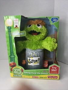 SESAME STREET TALKING OSCAR THE GROUCH IN GARBAGE CAN W/SLIMY WORM PLUSH 40YEARS - Picture 1 of 18