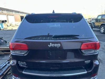 14 15 16 17 18 19 20 21 22 JEEP GRAND CHEROKEE BAÚL/TAPA/PORTÓN TRASERO Foto 1 de 4