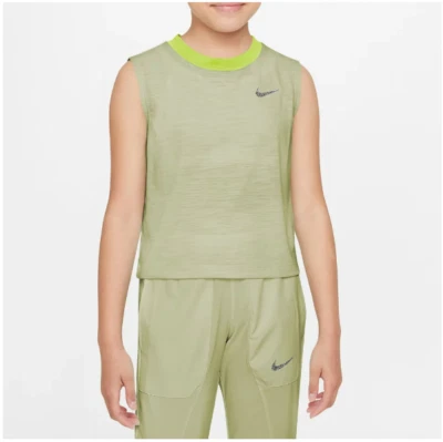Nueva con etiquetas Camiseta sin mangas Nike para niñas mediana Dri-Fit Yoga Olive Aura (verde) Precio de venta sugerido por el fabricante $35 Foto 1 de 4
