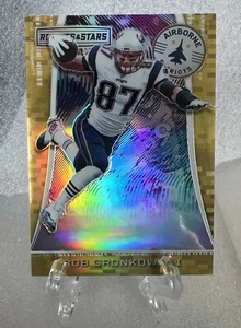 Panini Rookies & Stars 2018 Rob Gronkowski Airborne Air-1 Gold #1 de solo 10 SP - Imagen 1 de 17