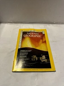 National Geographic July 1973 Greece Cuba Bangkok Icelandic Volcano - Picture 1 of 2