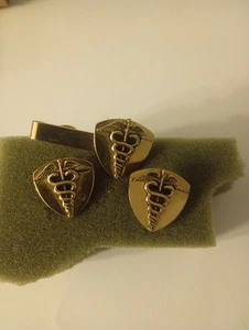 Vintage Doctor cufflinks and tie bar clip Medical Caduceus Midcentury SWANK Brn - Picture 1 of 4