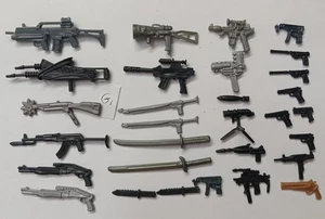 lotto 30 accessori figure GI Joe Cobra pistole spada armi per 1/18 3,75" #G1 - Foto 1 di 6