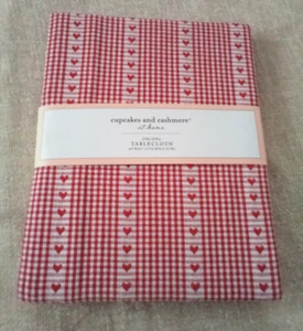 Cupcakes and Cashmere Tablecloth Red Check & Hearts 60x84 New - Picture 1 of 2