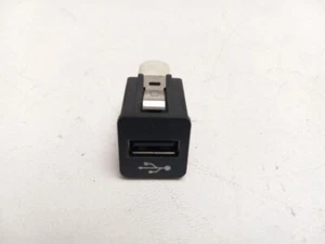 2007 - 2013 BMW 3 SERIES 328I INPUT CHARGE POWER PORT OEM 43959 - Picture 1 of 7