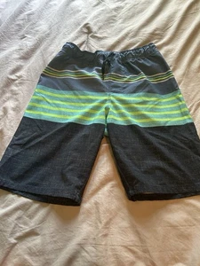 Jungen Hurley Kordelzug Badeshorts Größe 10-12 - Bild 1 von 7