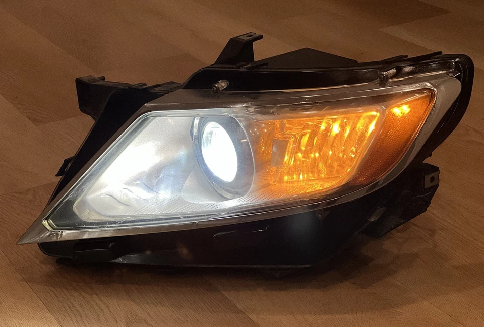 Faro AFS adaptable de xenón para conductor izquierdo Lincoln MKX 2011-2015 OEM Foto 1 de 4