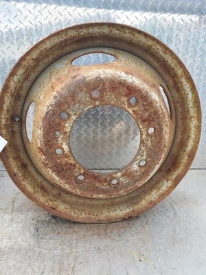2004 Ford F550 19.5 8 Lug Wheel 195743 - Imagem 1 de 4