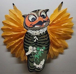 De colección Años 50 Halloween Troquelado Grande Colgante Búho Alas de Panal con Ratón Raro - Imagen 1 de 8