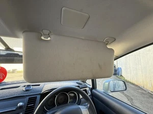 NISSAN TIIDA C11 09/2004-01/2013 SUN VISOR RIGHT SIDE CLOTH - Picture 1 of 12