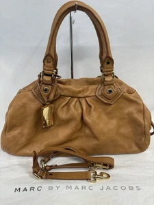 Marc Jacobs Classic Q Baby Groovy 2way Schultertasche Handtasche braun mit Schlüsselring - Bild 1 von 19