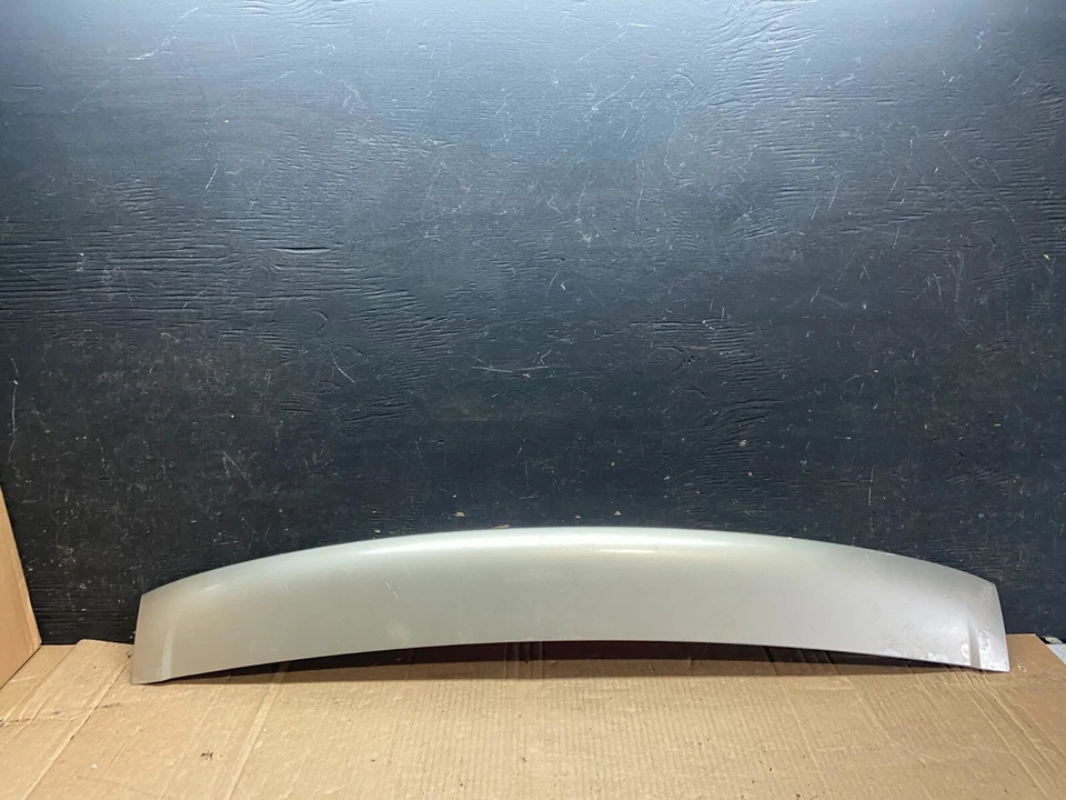 Alerón trasero Volkswagen Touareg 2004 a 2007 OEM O3140 OEM DG Foto 1 de 4