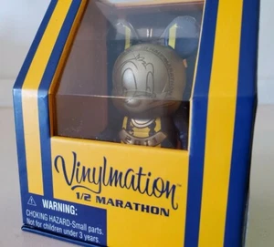 Disney 1/2 Marathon Vinylmation Donald Duck. 2011 Official Disney Parks. NEW  - Picture 1 of 12