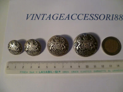BOTTONE STEMMA BLASONE INGLESE METALLO COLOR ARGENTO OPACO DISPONIBILI 4 MISURE - Immagine 1 di 2