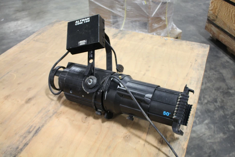 Altman CDM 150 Adjustable Stage Light - Image 1 of 4