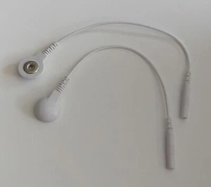 2 Adapter 2mm Pin auf Clip (Druckknopf) Reizstrom E-STIM ESTIM TENS EMS EROSTEK - Bild 1 von 2