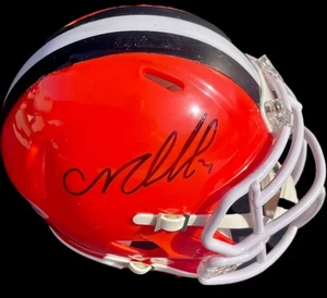 Nick Chubb Signed Autographed Cleveland Browns Mini Helmet Psa/Dna Coa - Picture 1 of 2