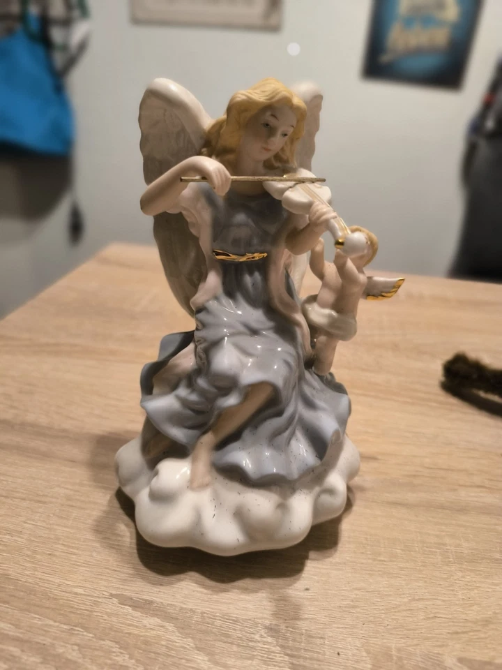 Spieluhr Porzellanengel - Bild 1 von 1