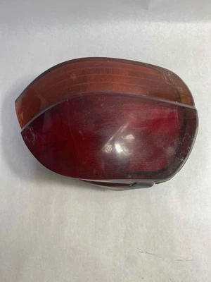 Conjunto de luz trasera izquierda SUBARU LEGACY 95 96 97 98 99 Foto 1 de 3