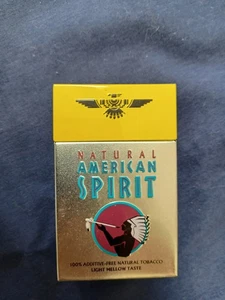 LOTE DE LATA DE CIGARRILLOS ABATIBLE AMARILLA NATURAL AMERICAN SPIRIT DE COLECCIÓN 1 - Imagen 1 de 3