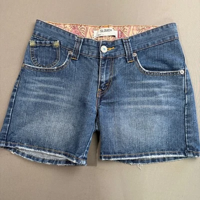 Levi's Slouch 501 Denim Jean Shorts Juniors Size 9 Raw Hem Blue Wash - Image 1 of 4