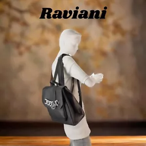 Raviani Rucksack in schwarz Kieselmaserung Leder mit Kristallen Kette-011 - Bild 1 von 5