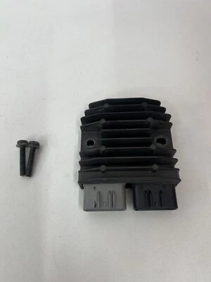 2005 Kawasaki Ninja Zx10r Zx1000c Rectifier Voltage Regulator - Image 1 of 4