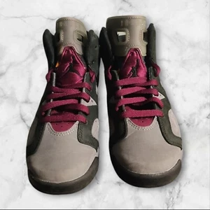 2021 Nike Air Jordan Retro 6 "Bordeaux" 384665-063 Youth Shoes! Size 4Y W/ Box - Picture 1 of 10