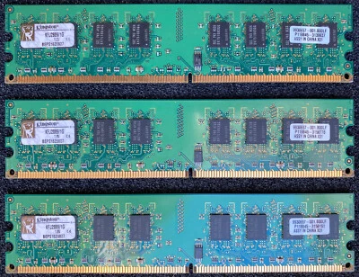 3 GB (3x1GB) Kingston KFJ2889/1G DDR2 DIMM CL5 1.8V 240-pin 9930657-001.B00LF - Bild 1 von 2