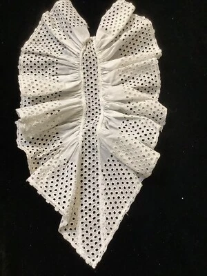 L591🌟 Antique White Broiderie Anglaise Lace Flounce Jabot Embellishment - Image 1 of 4