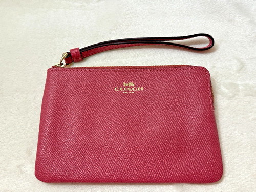 Coach ~ Borsa a marsupio da polso in pelle con cerniera angolare "Dusty Pink" ~ #F58032 ~ Us intime ottimeioni!