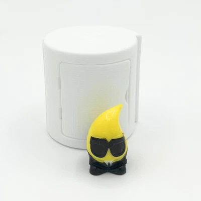 PooPeez Serie 1 Raro Agente Uno y Rollo de Papel Higiénico Juguetes Figuras 2017 Nuevo Difícil de Encontrar Foto 1 de 4