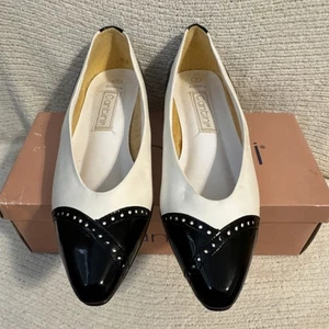 Vintage Barrett Cantini Damenschuhe 6,5 schwarz weiß Lack zweifarbig niedriger Absatz Pumps - Bild 1 von 18