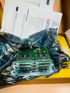 CISCO ASYNC-32A NM-32A 32-portowa asynchroniczna karta sieciowa - Zdjęcie 1 z 1
