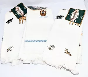 3 Vtg Charles Craft Cross Stitch Noah's Ark Animals Fingertip Towels 100% Cotton - Picture 1 of 7